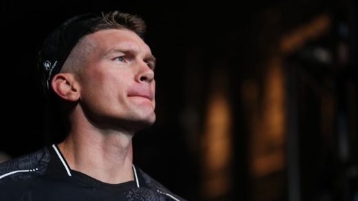 Stephen Thompson publica una declaración después de una brutal derrota por nocaut en UFC 307