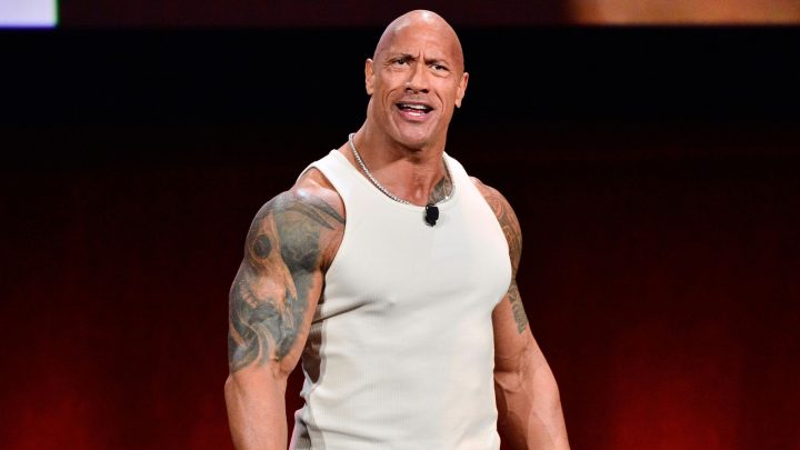 The Rock corta la promoción en vivo detrás del escenario (y se pierde brevemente) después de que termina WWE Bad Blood