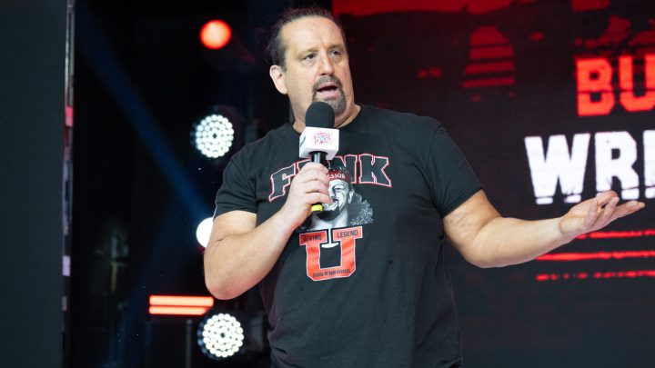 Tommy Dreamer está confundido por las acciones de esta estrella en WWE Raw