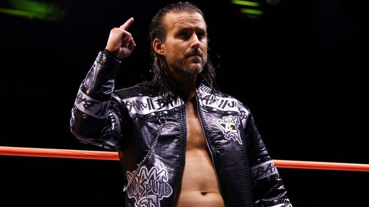 Adam Cole se dirige a Konosuke Takeshita, lucha 'debe ganar' en AEW Dynamite