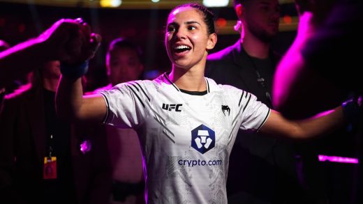 Ariane da Silva da la bienvenida a la energía del territorio enemigo en UFC Edmonton