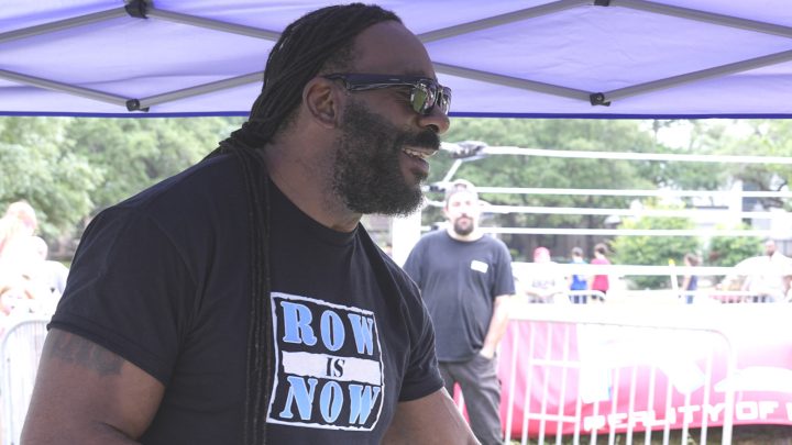 Booker T habla sobre la incorporación de Ice Williams de ROW al programa ID de WWE