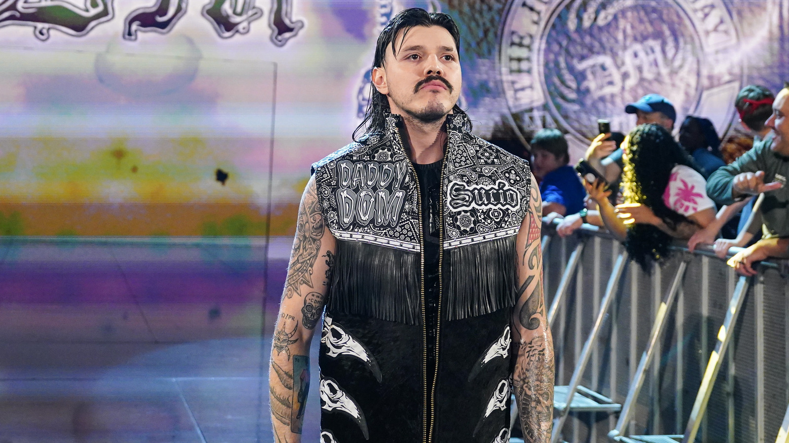 Dominik Mysterio explica por qué se sintió agradecido de luchar en el primer combate de CM Punk en la WWE