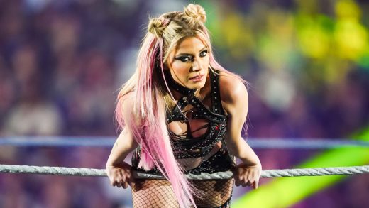 Estafadores que se hacen pasar por Alexa Bliss de la WWE estafan a un anciano jubilado por alrededor de $ 1 millón