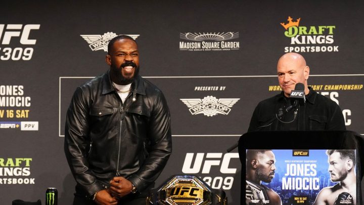 Jon Jones dice que las negociaciones con UFC están en marcha: "Estaré compitiendo en 2025, más que probablemente"