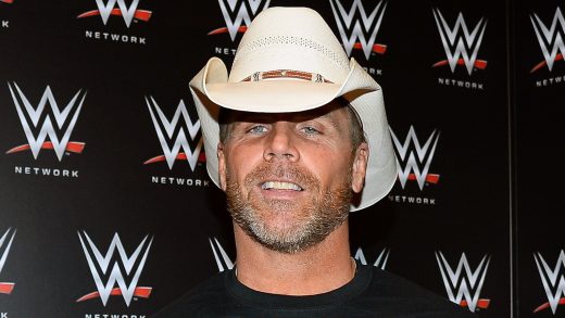 La ex estrella de la WWE Maven se dirige a Shawn Michaels gritándole en un espectáculo en casa