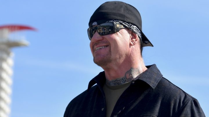 La leyenda de la WWE, The Undertaker, revisa sus comentarios llamando al talento de lucha libre actual 'suave'