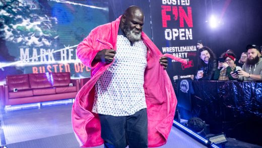 Mark Henry está 'aburrido' de lo que ve de esta estrella de AEW, espera un cambio