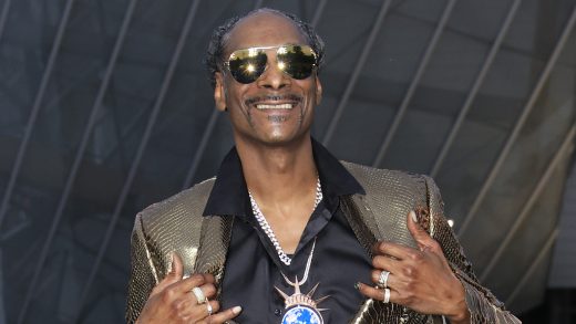 Mercedes Mone de AEW recibe asesoramiento empresarial de Snoop Dogg