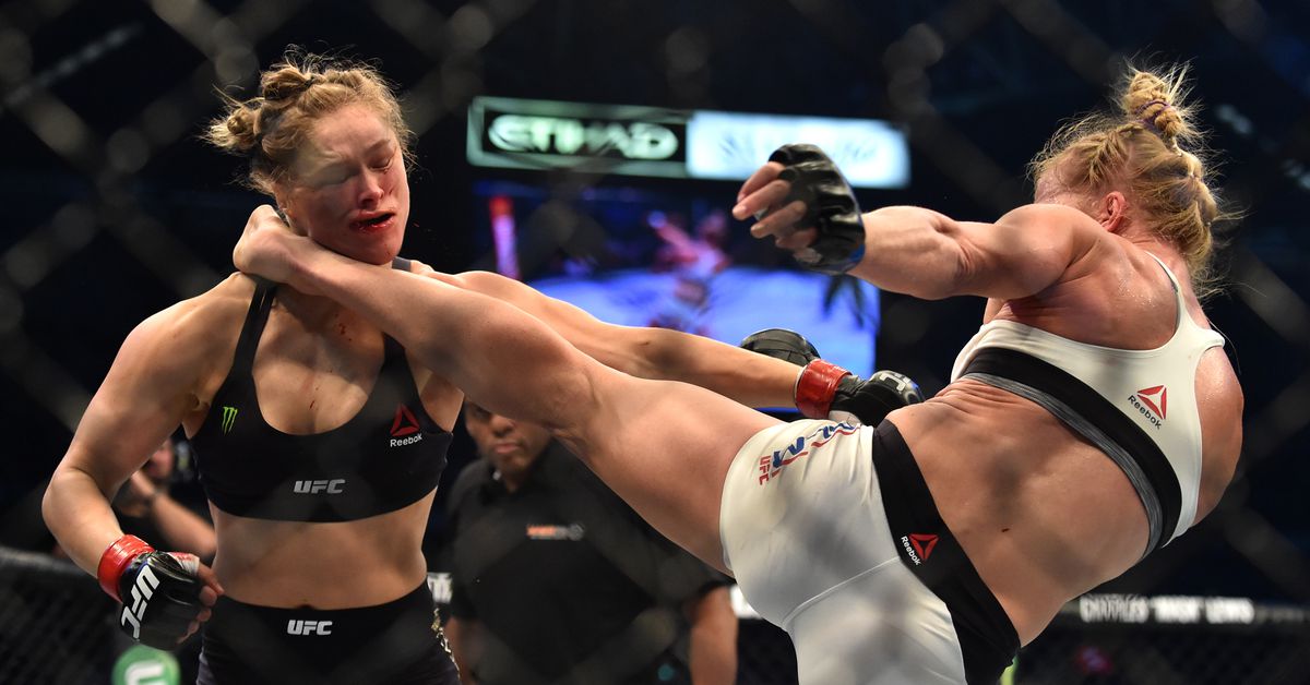 Mira las mayores sorpresas de todos los tiempos de UFC, incluido el icónico nocaut con patada a la cabeza de Holly Holm sobre Ronda Rousey.