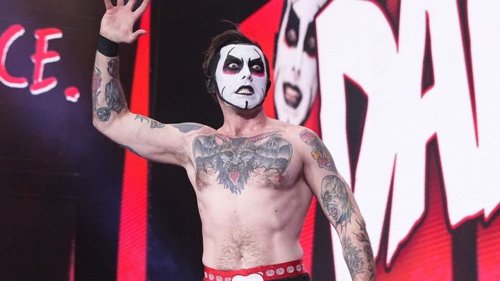 Razón detrás del escenario de la ausencia de Danhausen en AEW