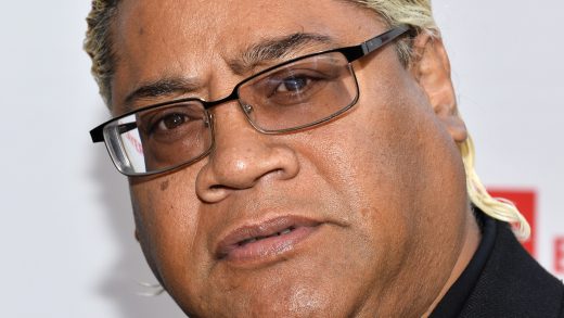 Rikishi pregunta por qué Bloodline Six-Man Tag Match no fue el evento principal de WWE Crown Jewel