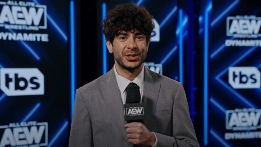 Se informa que el CEO de AEW, Tony Khan, planea agregar un segundo combate femenino a la cartelera Full Gear