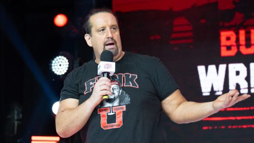 Tommy Dreamer aborda la negatividad que recibe AEW y la necesidad de hacer algo 'grande'