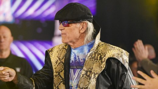 El miembro del Salón de la Fama de la WWE Jesse Ventura explica lo que puede enseñar a los talentos más jóvenes