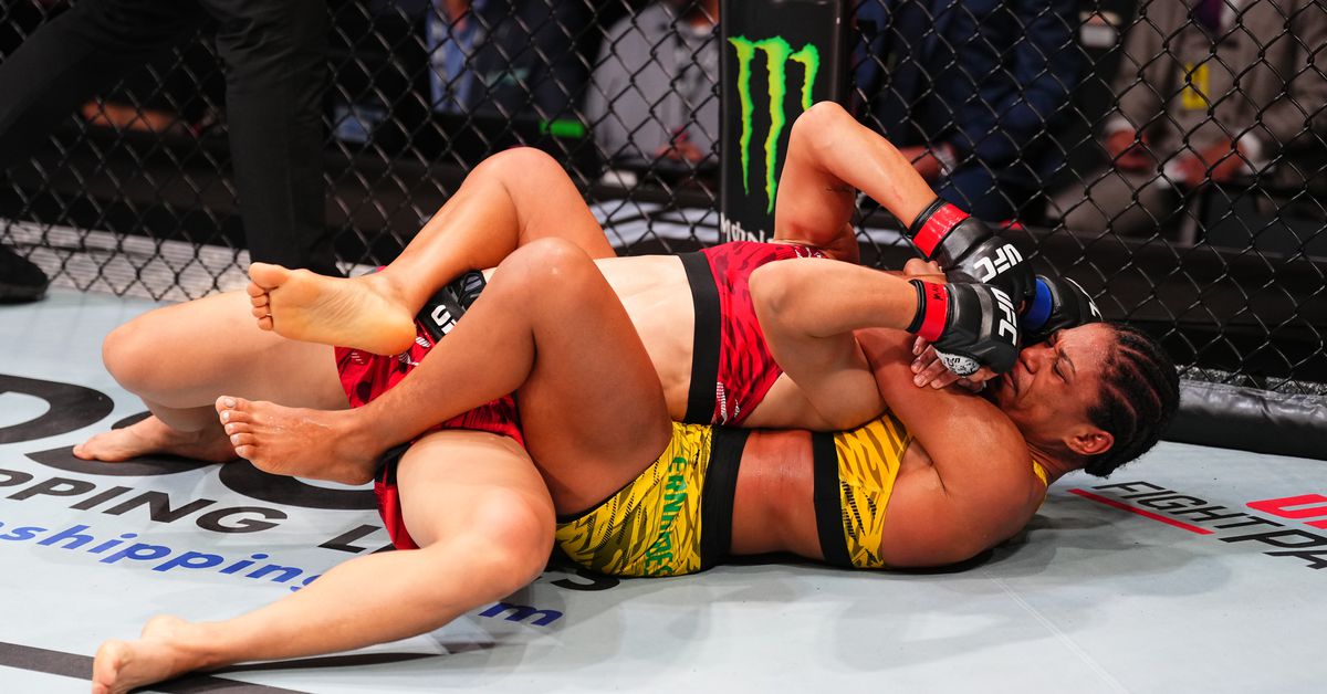 'La gente empieza a dudar de ti': Gabriella Fernandes reacciona a la histórica sorpresa de Wang Cong en UFC Macao