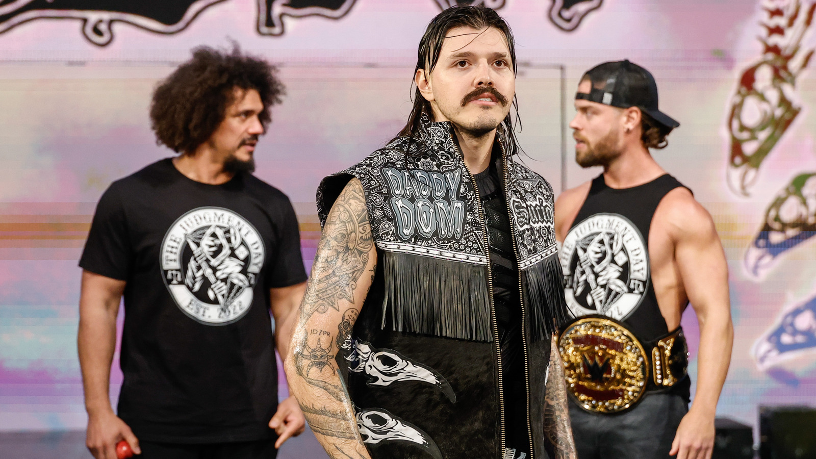 Dominik Mysterio se jacta de tener más tiempo en la televisión de la WWE en 2023 que Cody Rhodes