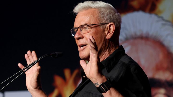 Eric Bischoff dice que la estrella de AEW está 'en prisión' y predice una situación legal fea