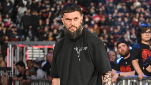 Informe detrás del escenario sugiere que Finn Bálor podría estar recibiendo un 'impulso sostenido de solteros' en la WWE