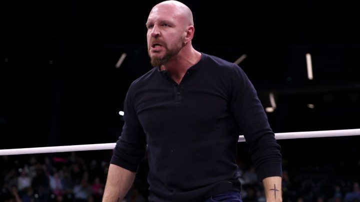 Jon Moxley defiende el título mundial de AEW a cuatro bandas en el fin del mundo