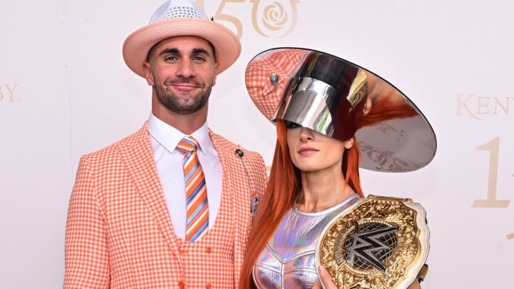 La ex estrella de la WWE Becky Lynch vista en el juego de los Chicago Bears con su esposo Seth Rollins