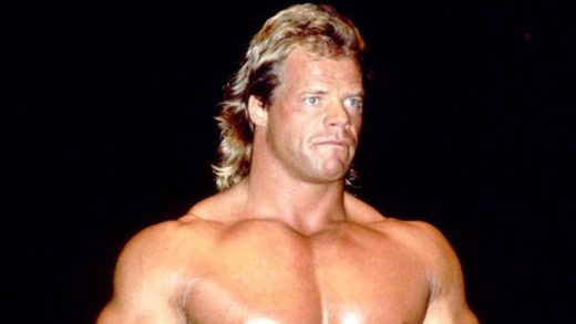 Lex Luger llama a este miembro del Salón de la Fama de la WWE y miembro de la dinastía samoana un 'espectáculo'