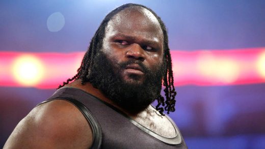 Por qué Mark Henry dice que todos en AEW quieren 'circular a los idiotas'