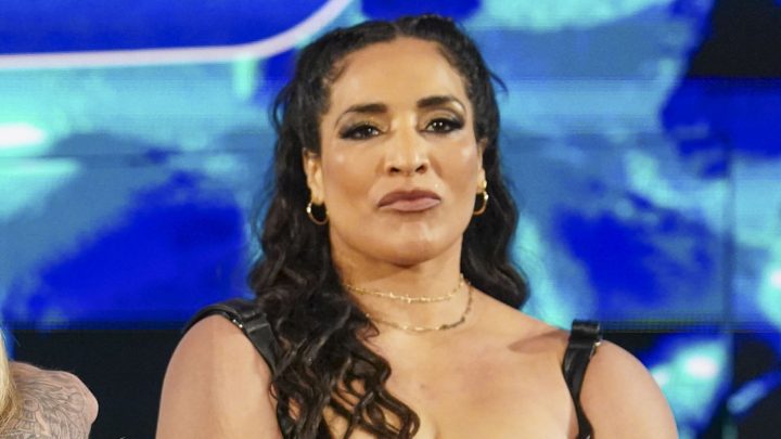 Raquel Rodríguez de WWE emite una 'advertencia de activación' mientras comparte las heridas de Survivor Series: WarGames