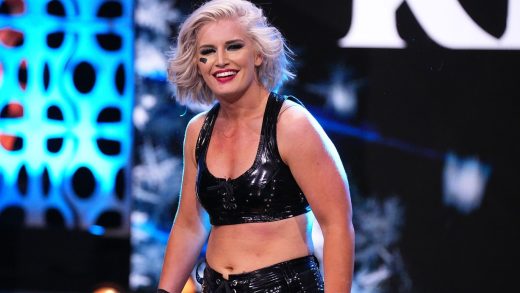 Toni Storm obtiene la victoria en mitad de la cartelera en el primer combate de AEW desde que perdió el título en Rampage