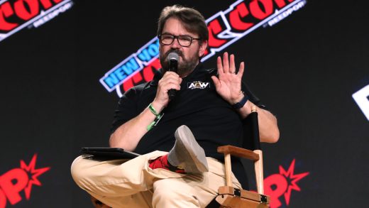 Tony Schiavone dice que no asistirá al próximo PPV importante de AEW: 'No es mi decisión'