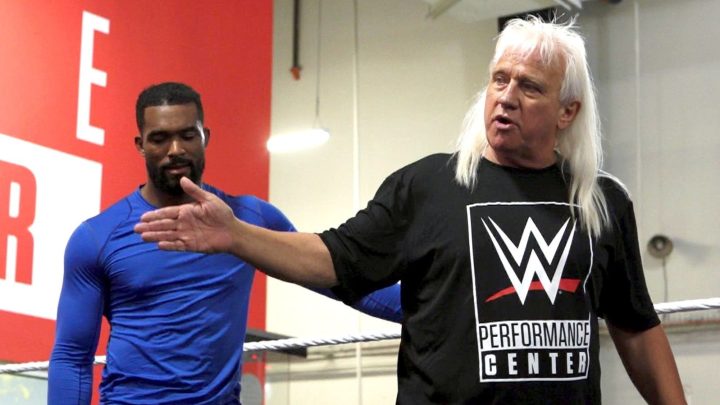 El miembro del Salón de la Fama de la WWE Ricky Morton nombra al 'mejor campeón mundial de todos los tiempos'