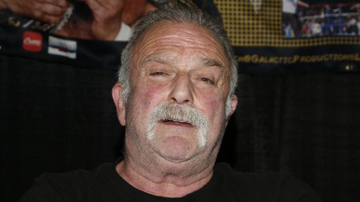 El miembro del Salón de la Fama de la WWE, Jake Roberts, explica la facilidad con la que podía conseguir esteroides