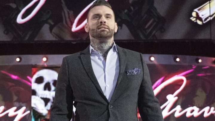 El miembro del Salón de la Fama de la WWE, Teddy Long, opina sobre la situación de Corey Graves