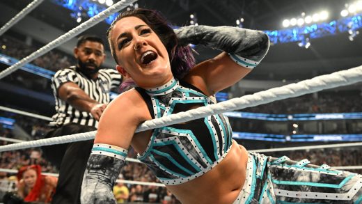 Bayley gana el título femenino de la WWE como contendiente número 1 a cuatro bandas en SmackDown