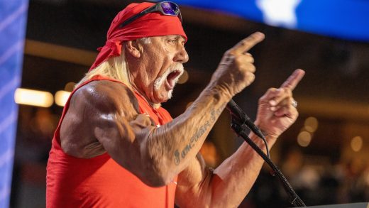 Booker T habla sobre el abucheo rotundo de Hulk Hogan en el debut de Netflix de WWE Raw