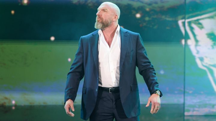 Comentarista veterano de la WWE dice que estar a cargo de Triple H es lo más divertido que ha tenido jamás