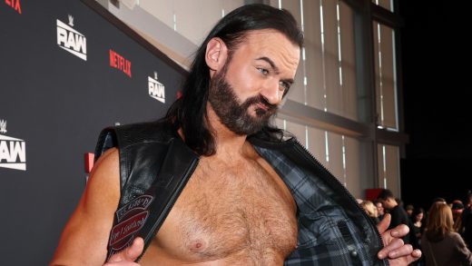 Drew McIntyre de WWE reacciona al recibir elogios y premios por su trabajo con el micrófono en 2024