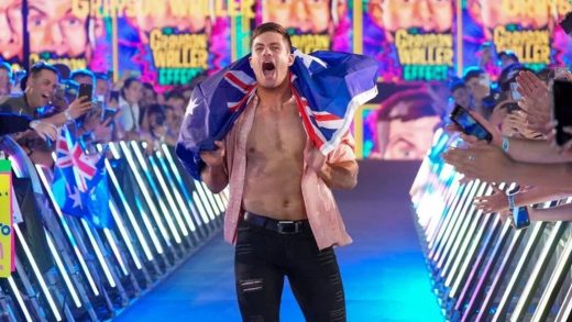 Grayson Waller reflexiona sobre su actuación en WWE Elimination Chamber en Perth