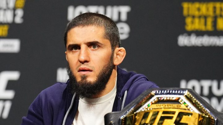 Islam Makhachev aborda el incidente de la botella de agua con Nate Diaz en la conferencia de prensa de UFC 311