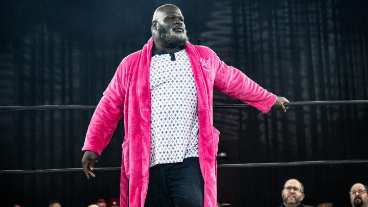 Mark Henry explica cómo habría reservado el evento principal de AEW Dynamite de manera diferente