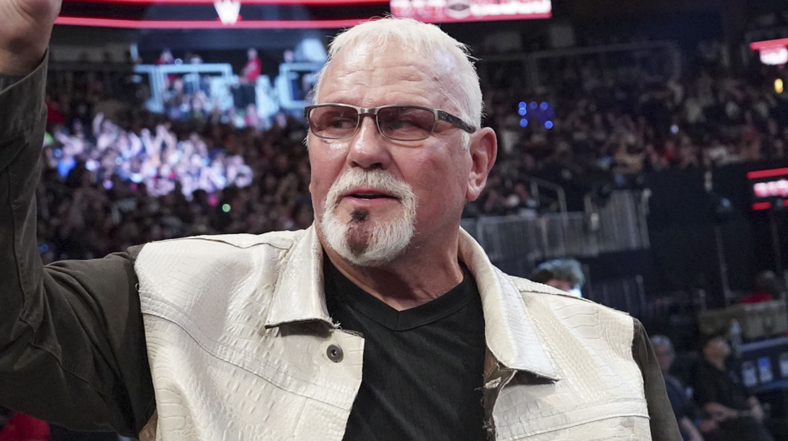 Scott Steiner dispara a Jesse Ventura sobre la línea de WWE Snme 38