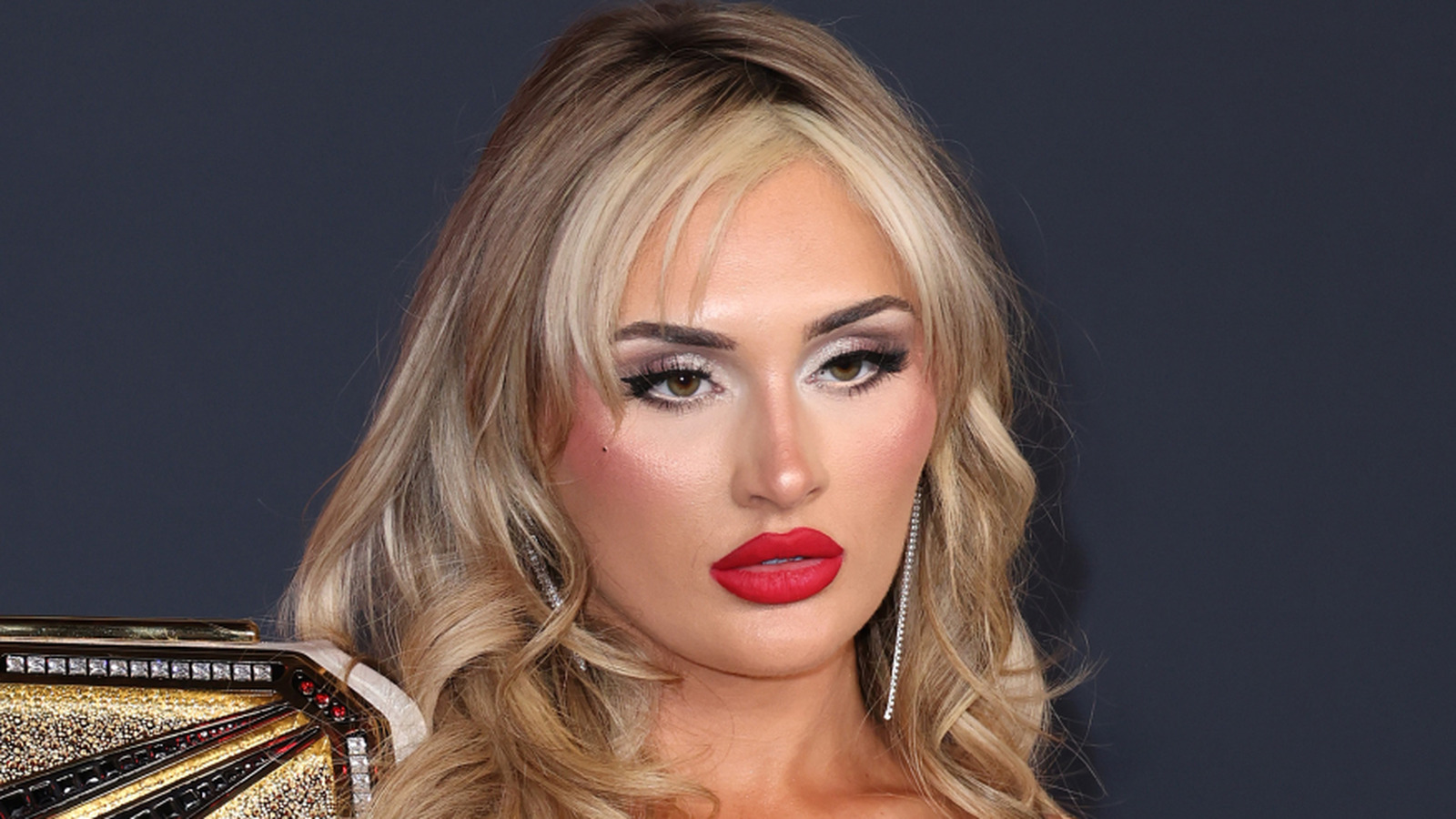 Tiffany Stratton habla sobre cobrar MTIB y ganar el campeonato femenino de la WWE