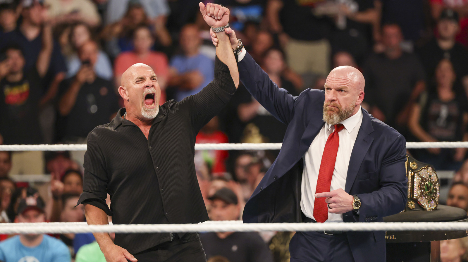 El miembro del Salón de la Fama de la WWE, Goldberg, se burla del regreso en el anillo después del tratamiento con células madre