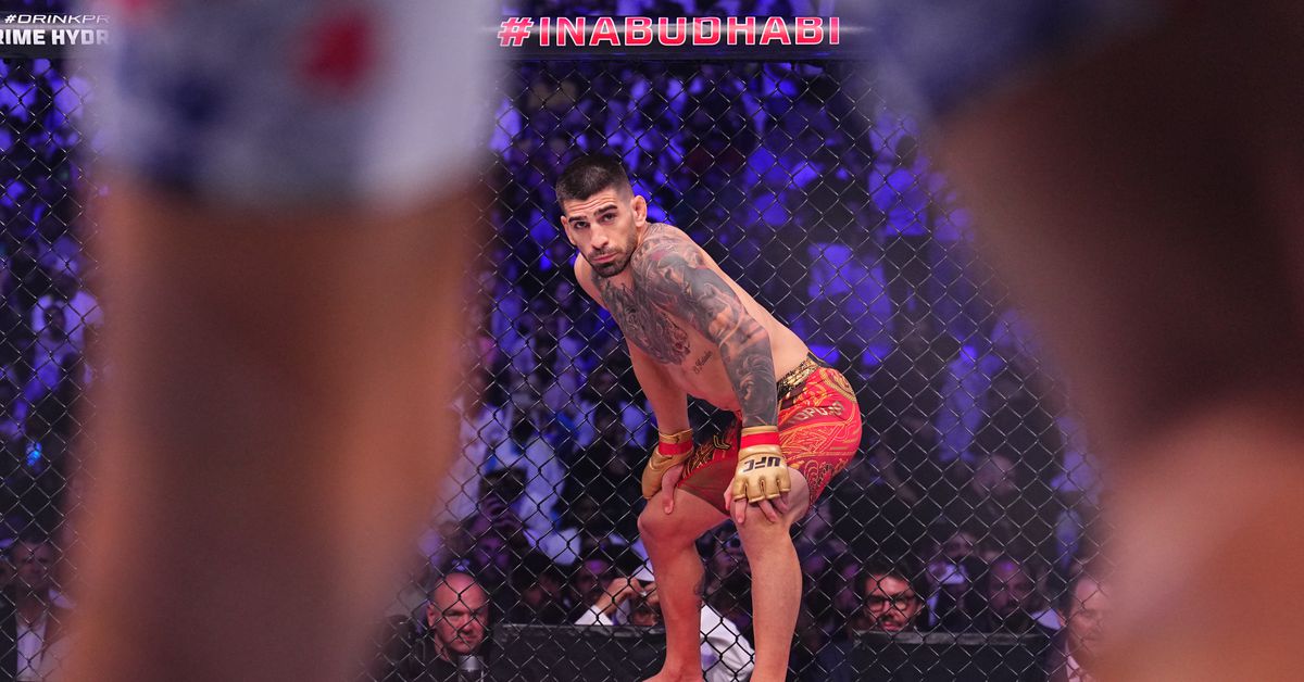 'Tiempo para Topuria vs. Gaethje': los fanáticos reaccionan ante la retirada de Dan Hooker, que debería luchar contra Justin Gaethje en UFC 313