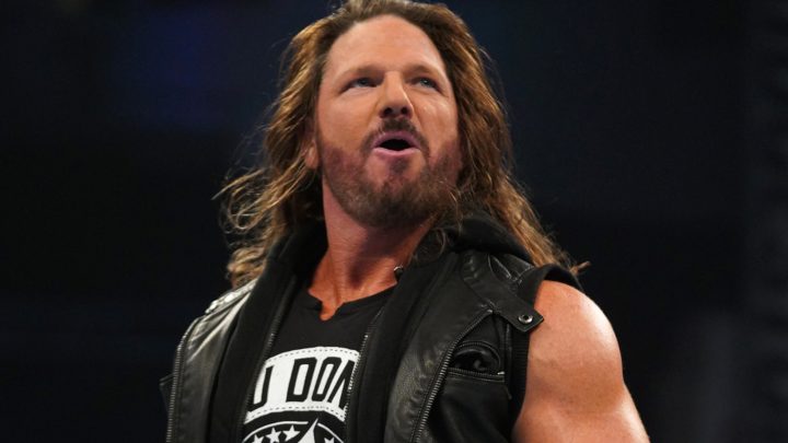 AJ Styles se dirige a WWE Royal Rumble Return, Eliminación de Logan Paul