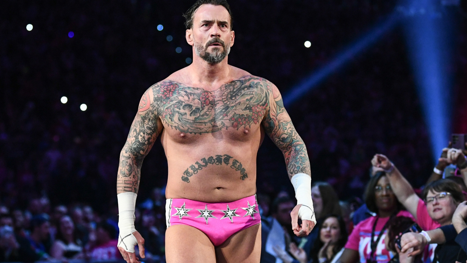 CM Punk Entre cuatro estrellas Raw de la WWE anunciadas para los clasificatorios de la Cámara de Eliminación esta noche
