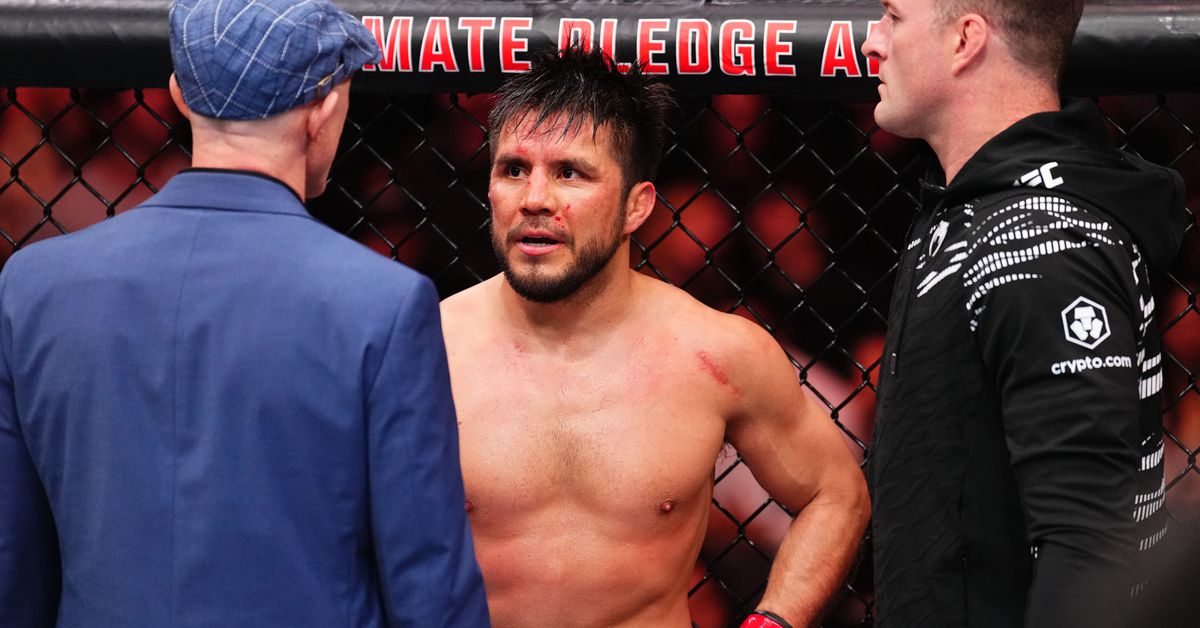 Demetrious Johnson cree que Henry Cejudo debería retirarse después de la pérdida de UFC Seattle: "El hombre casi se quedó ciego"