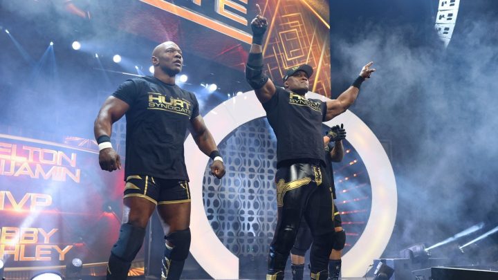 El sindicato Hurt hace la primera defensa de título de la etiqueta mundial AEW exitosa en Dynamite