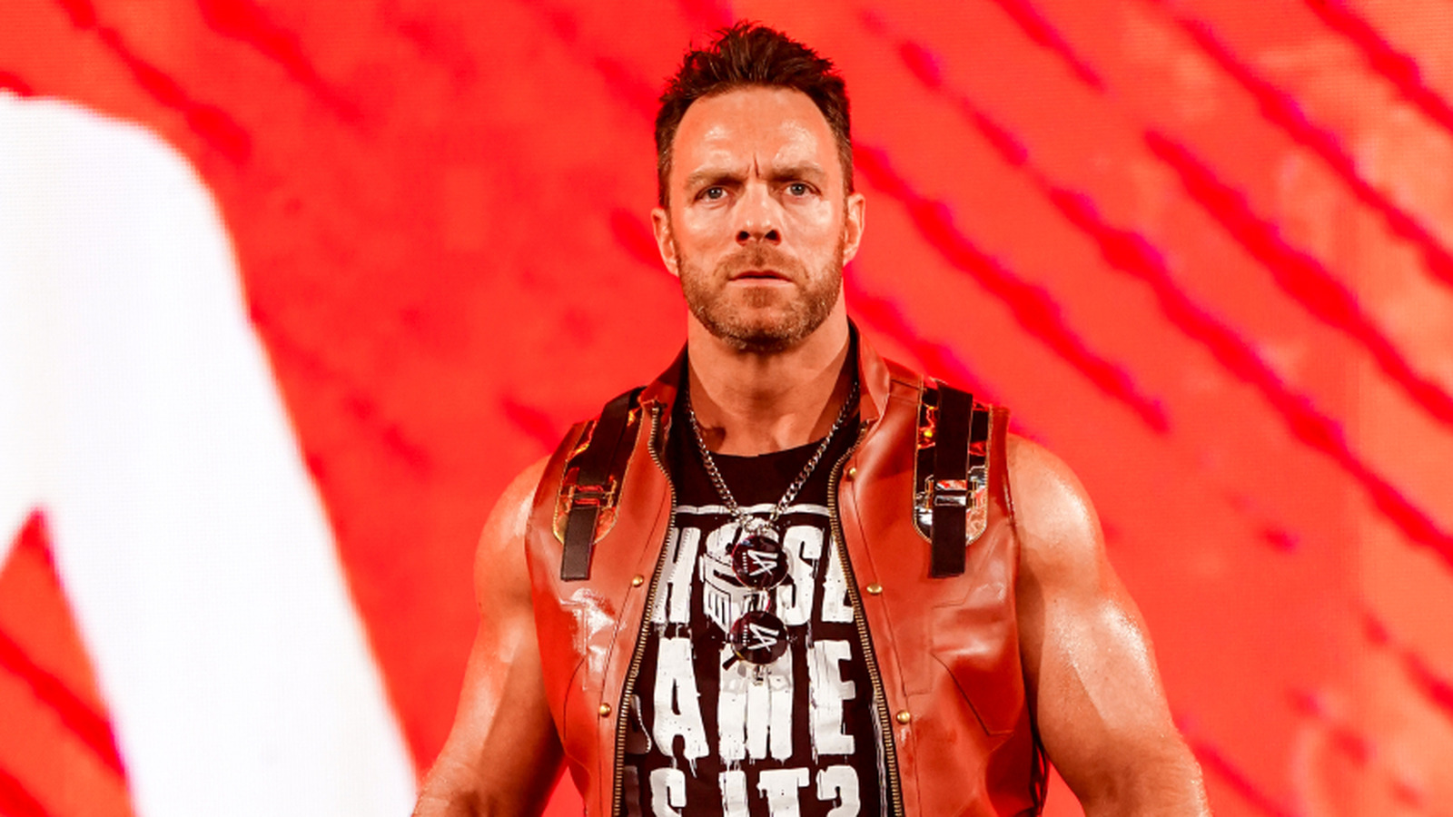 LA Knight de WWE da una respuesta críptica a la pregunta sobre el compañero de promoción de los sueños en el ring