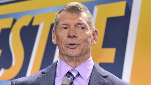 La corte regula que el ex abogado de Vince McMahon se equivoca para retener documentos del gran jurado